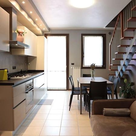 15 Min Padova Appartamento Moderno Travato Legnaro Bagian luar foto